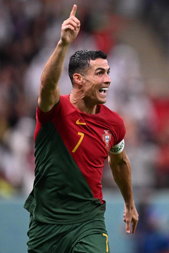 图片报：基米希在加练角球，本赛季他利用角球已送出四次助攻（图片报：基米希加强角球训练，本赛季角球助攻已达4次）