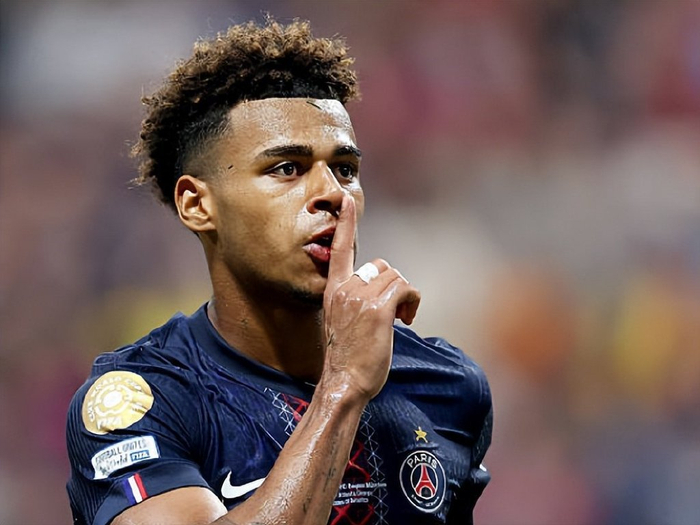 足球鞋选择攻略（足球鞋选购指南）